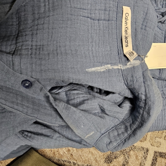 damaged bundle of clothes - Picture 4 of 6